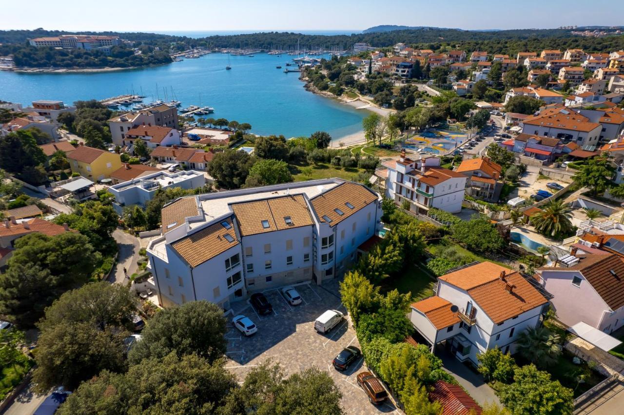 Apartment Val Pjescana Uvala Eksteriør billede